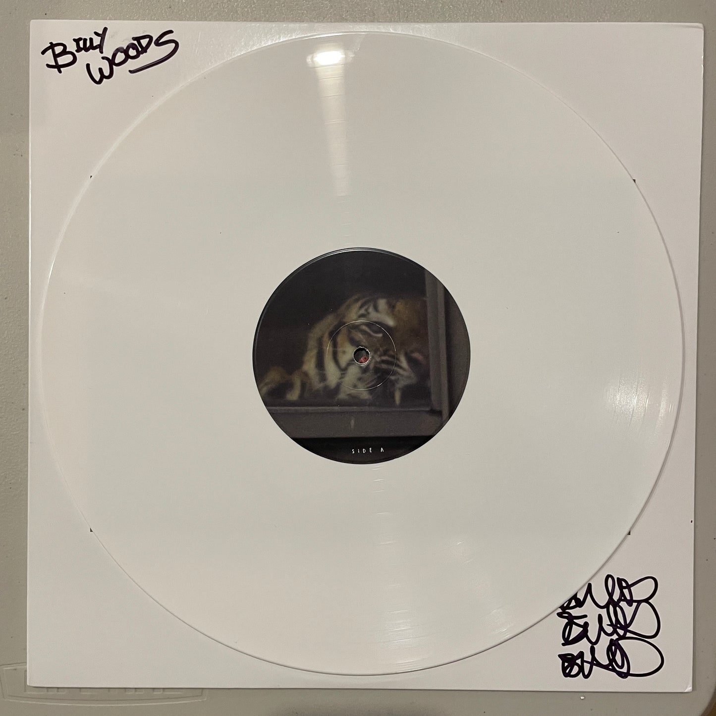 Armand hammer - Shrines [AUTOGRAPHED White LP]